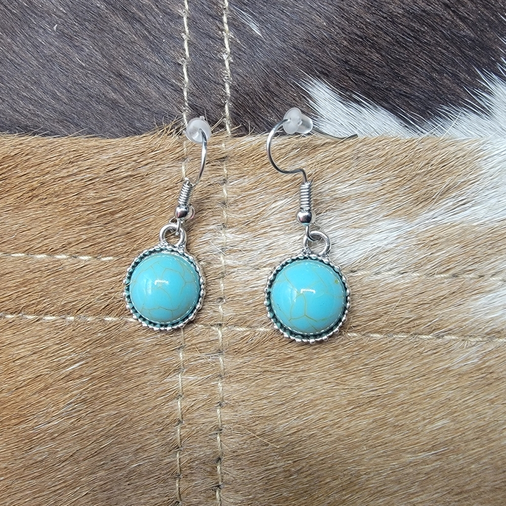 Stunning  Turquoise Teardrop Earrings